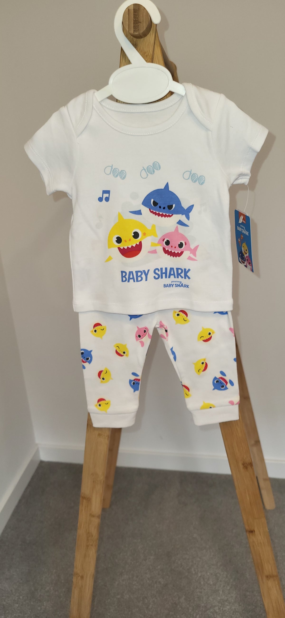 Pre-loved baby shark set