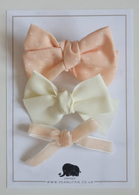  Pink and White Bow Clip set